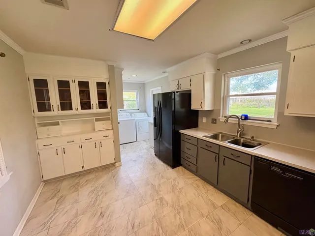 $2,200 | 10387 Ridgely Drive, Baton Rouge, LA 70809