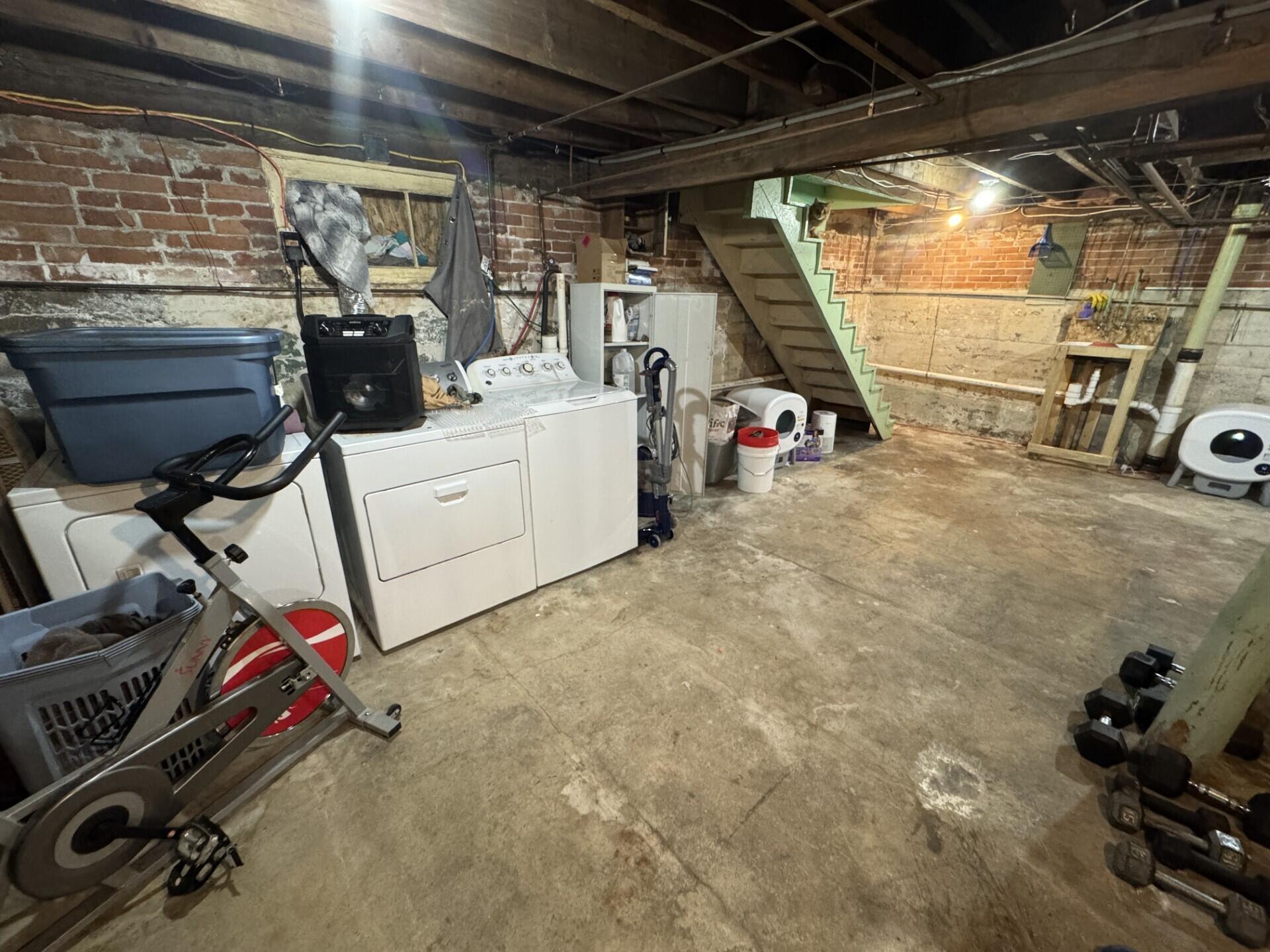 17 Bean Street Madison, ME 04950 - Photo 25 of 26 Laundry and a sink