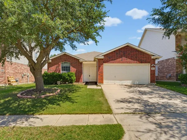 $1,995 | 4105 Capstone Drive, Fort Worth, TX 76244