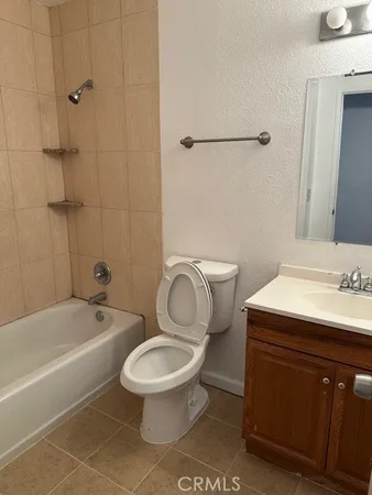 $2,045 | 20289 Thunderbird Road, Apple Valley, CA 92307