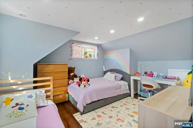 $649,000 | 340 Marsan Drive, Carlstadt, NJ 07072