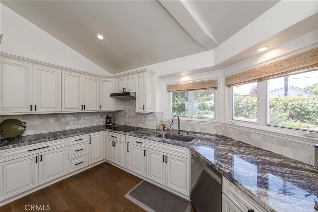 1 Hackamore Road Rolling Hills, CA 90274 - Photo 30 of 57