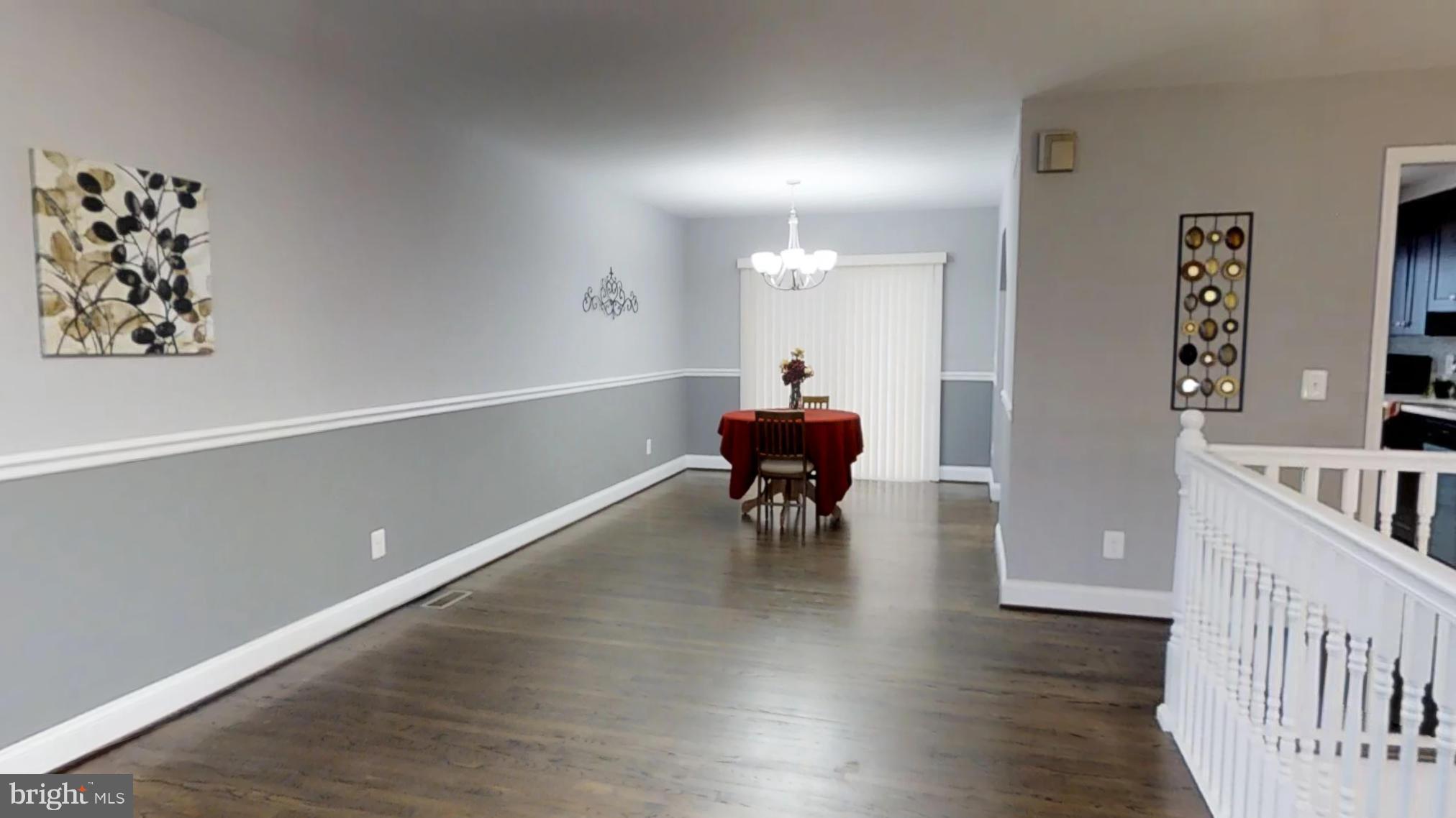 8424 Rugby Road Pasadena, MD 21122 - Photo 18 of 27 Living Room
