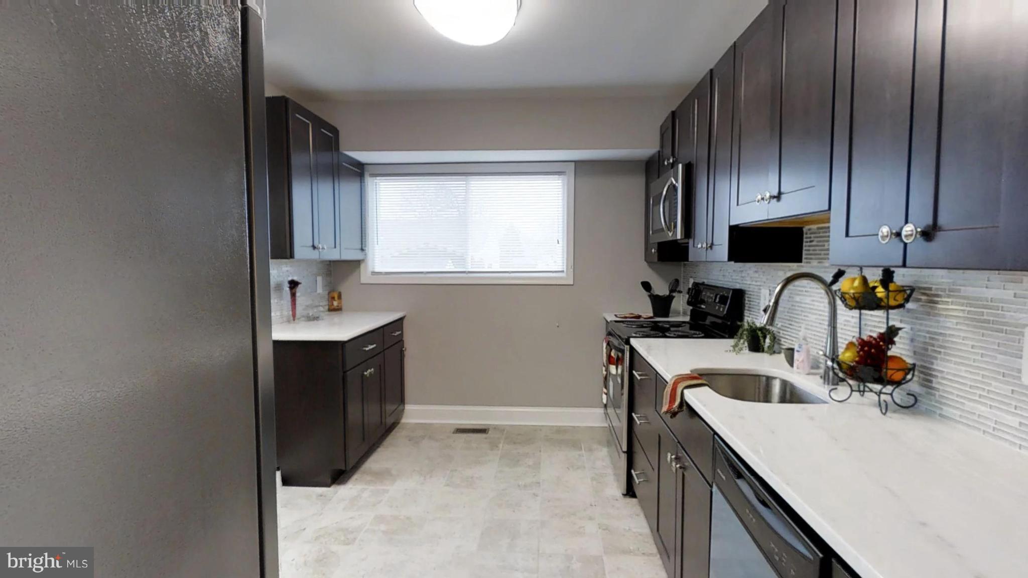 8424 Rugby Road Pasadena, MD 21122 - Photo 3 of 27 Kitchen