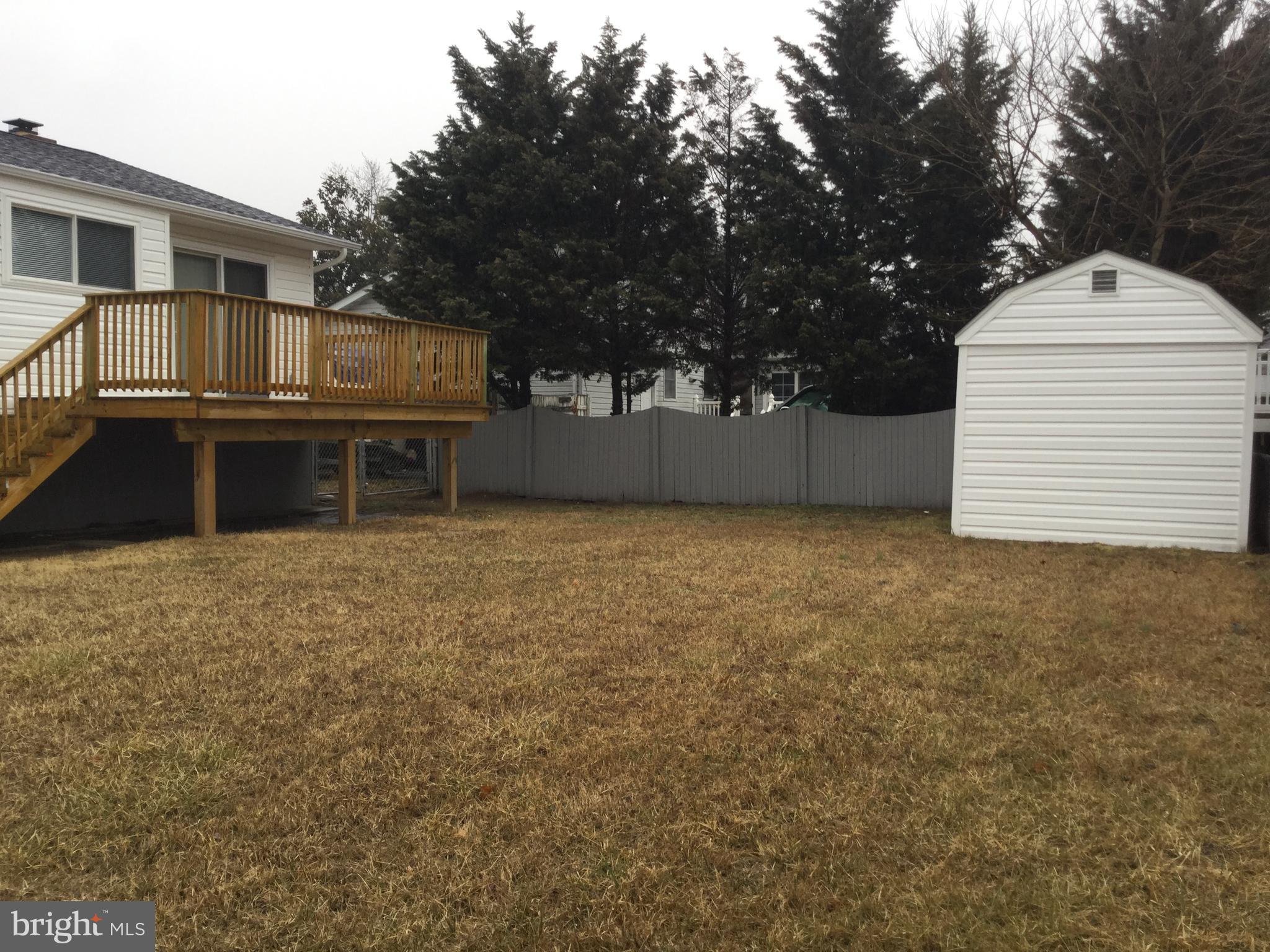 8424 Rugby Road Pasadena, MD 21122 - Photo 27 of 27 Exterior (Rear)