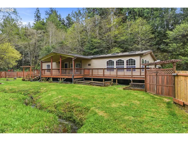 $330,000 | 925 East 3rd Street, Coquille, OR 97423
