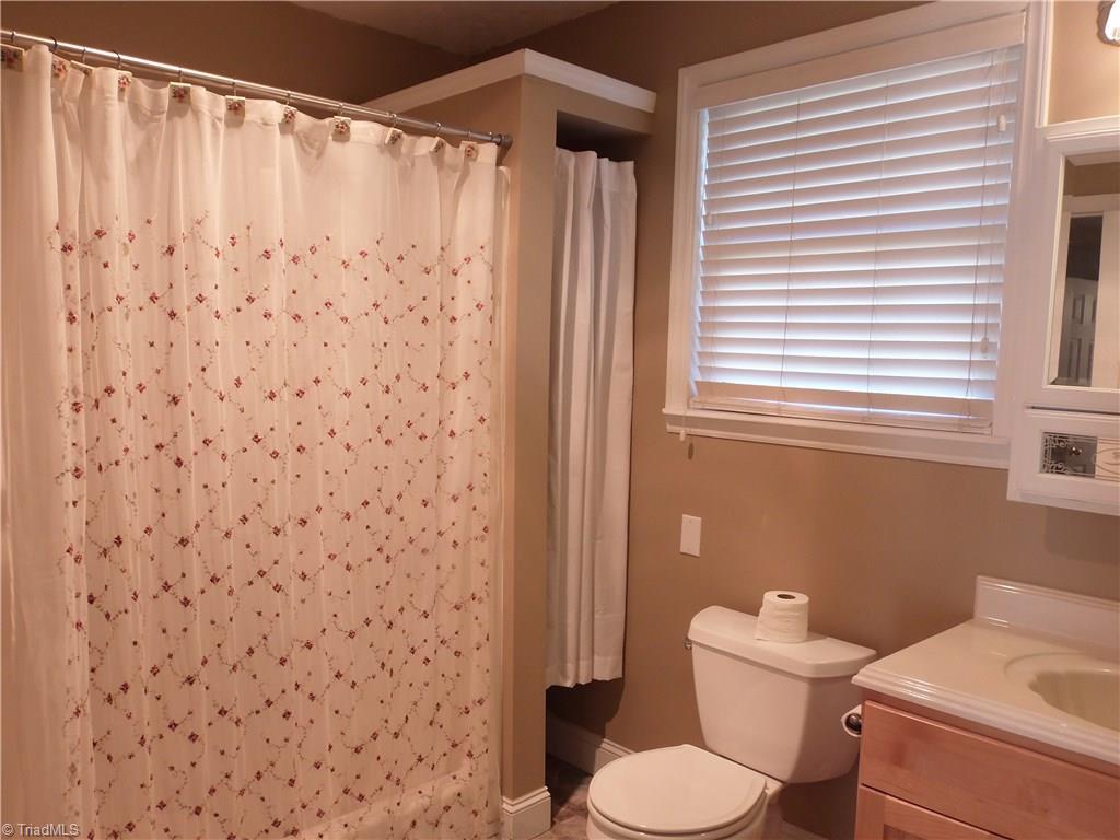 1070 Old VFW Road Pinnacle, NC 27043 - Photo 12 of 16