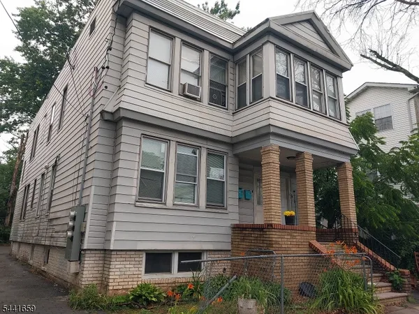 $2,000 | 267 Leslie Street, Newark, NJ 07112