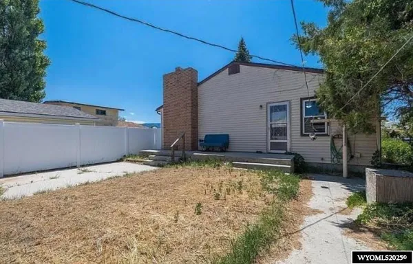 $284,000 | 418 Morgan Avenue, Mills, WY 82644