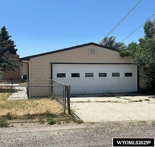 $310,500 | 418 Morgan Avenue, Mills, WY 82644