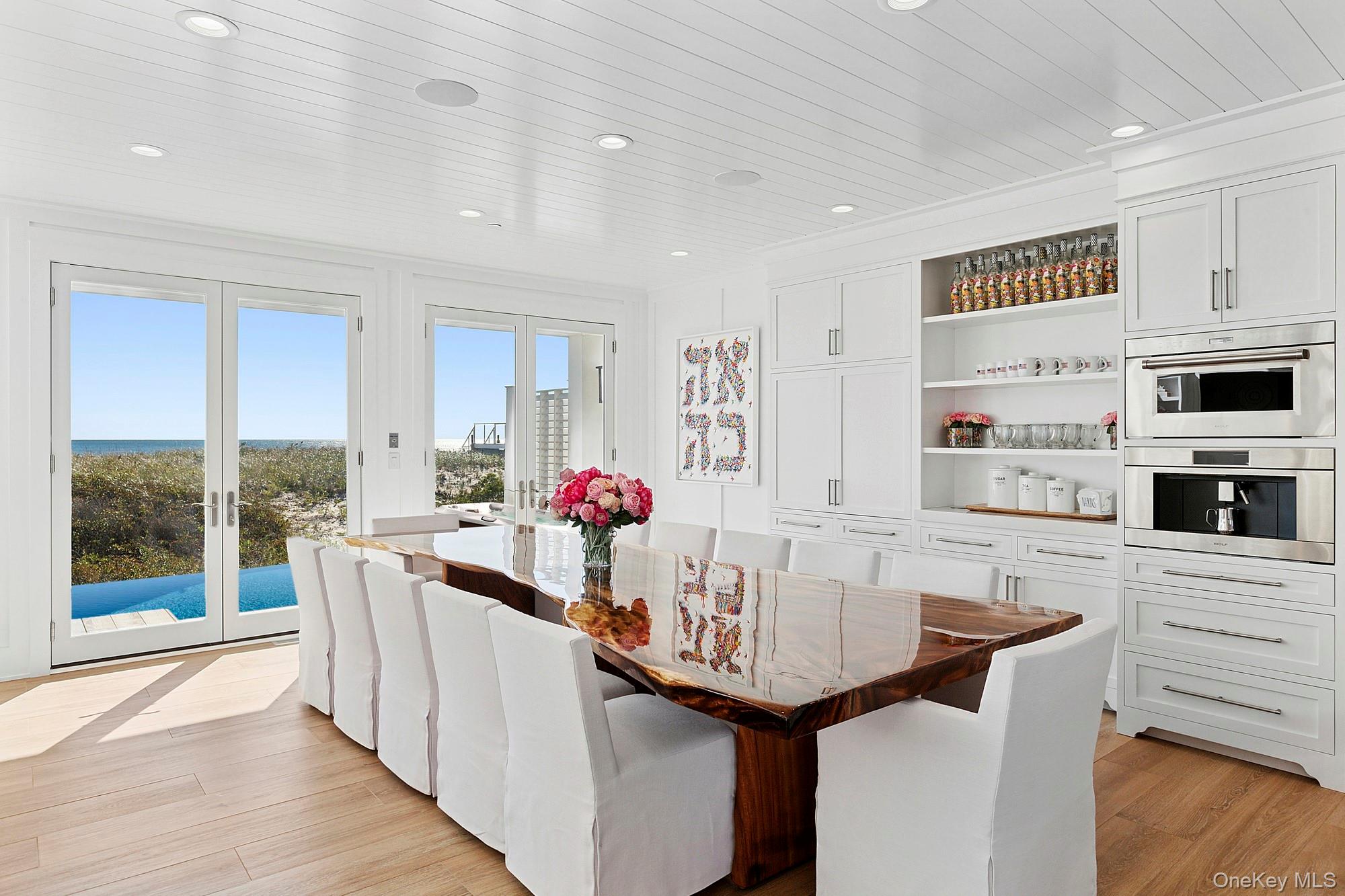 785 Dune Road West Hampton Dunes, NY 11978 - Photo 6 of 31