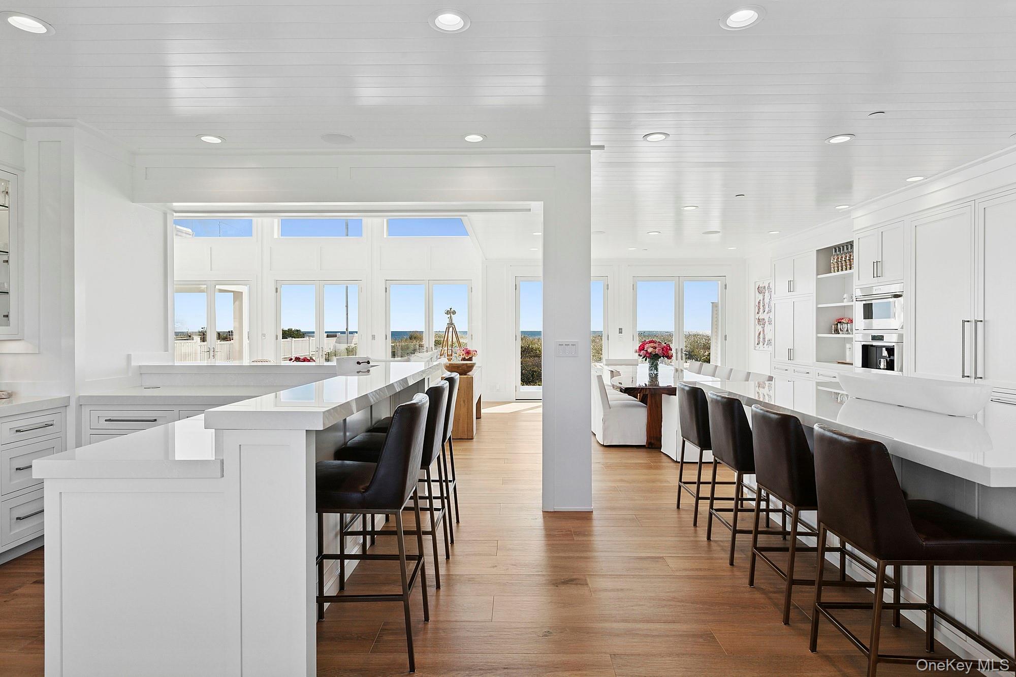 785 Dune Road West Hampton Dunes, NY 11978 - Photo 8 of 31