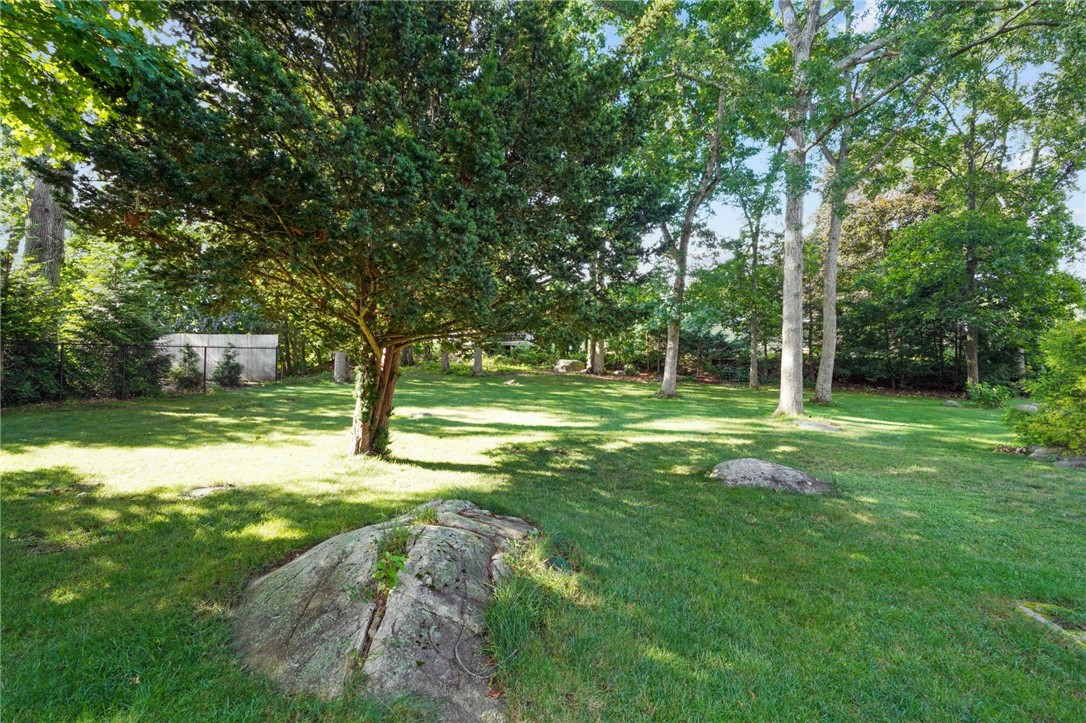 68 Knotty Oak Road Coventry, RI 02816 - Photo 8 of 42