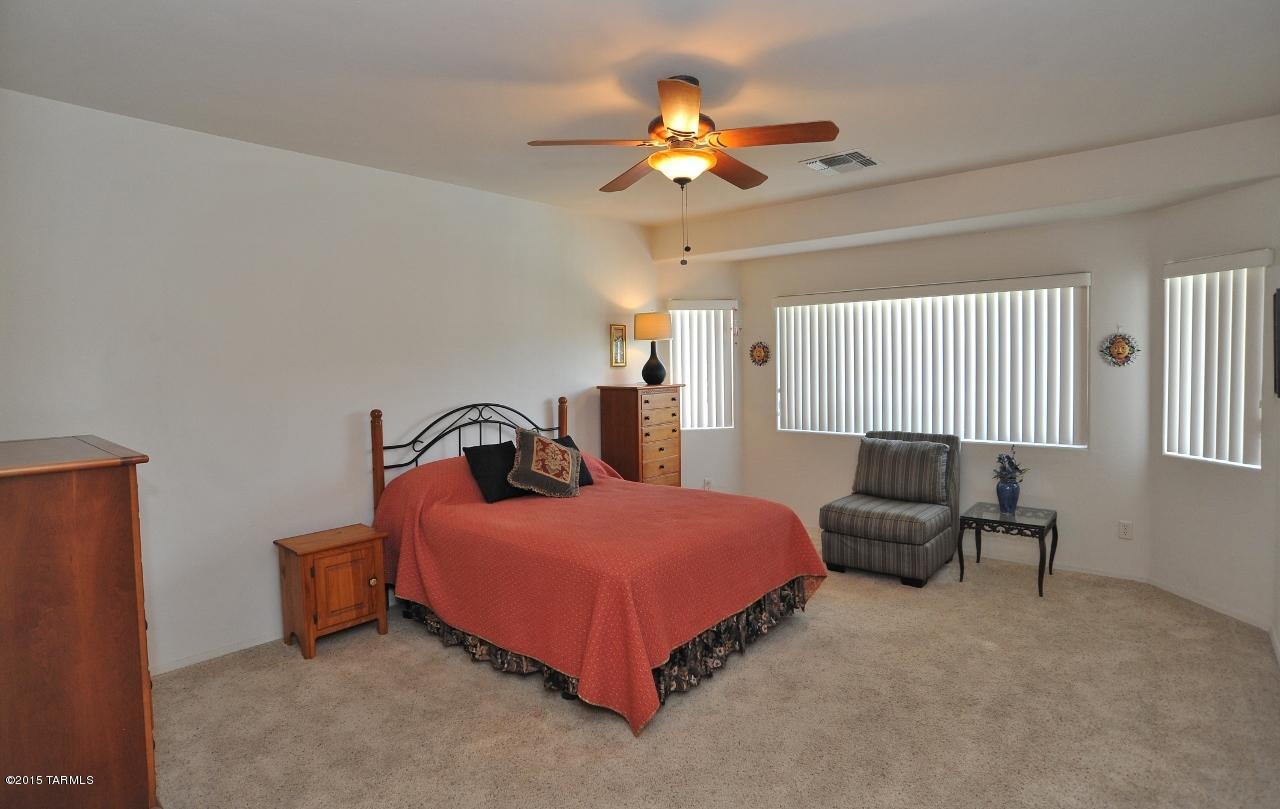 11764 North Sage Brook Road Tucson, AZ 85737 - Photo 6 of 32