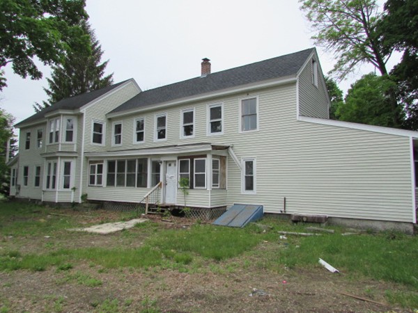 67 Rivulet Street Uxbridge, MA 01569 - Photo 4 of 20 Gallery Image 4