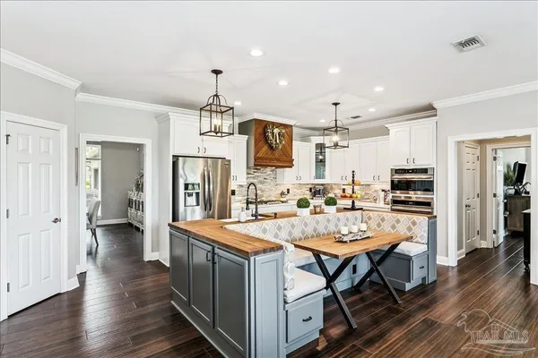 $995,000 | 3801 Tiger Point Boulevard, Gulf Breeze, FL 32563