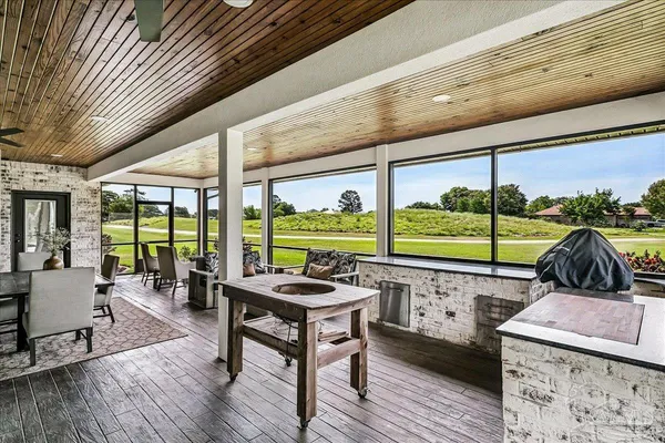 $995,000 | 3801 Tiger Point Boulevard, Gulf Breeze, FL 32563