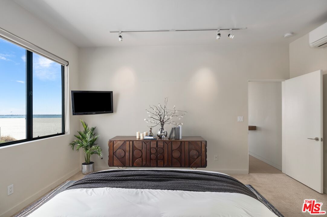 1 Northstar Street, Unit 101 Marina del Rey, CA 90292 - Photo 13 of 22