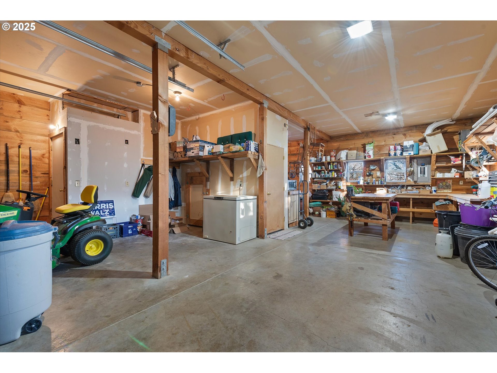 48303 Cornucopia Highway Halfway, OR 97834 - Photo 43 of 48 a view of a livingroom with furniture and a flat screen tv