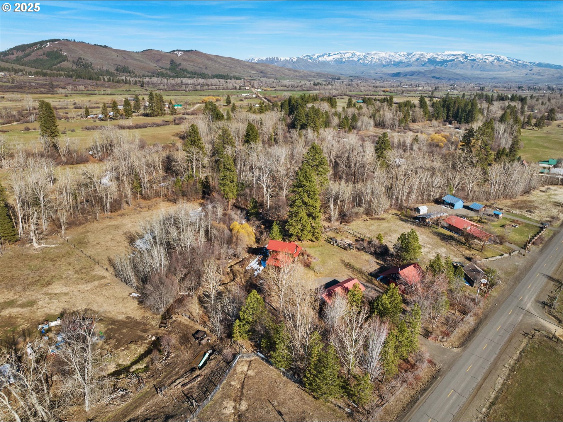 48303 Cornucopia Highway Halfway, OR 97834 - Photo 5 of 48 a view of city and mountain