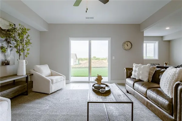 $450,177 | 18370 West 205th Terrace, Spring Hill, KS 66083