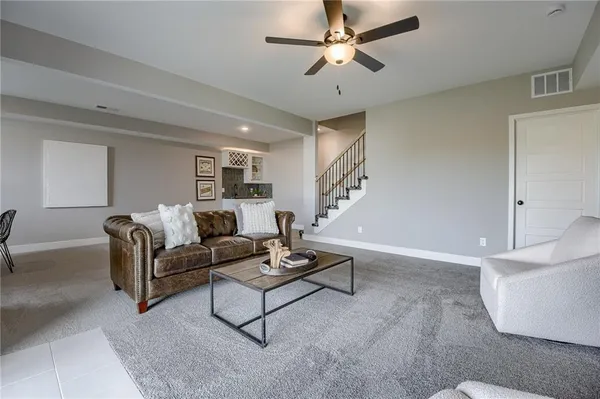 $450,177 | 18370 West 205th Terrace, Spring Hill, KS 66083