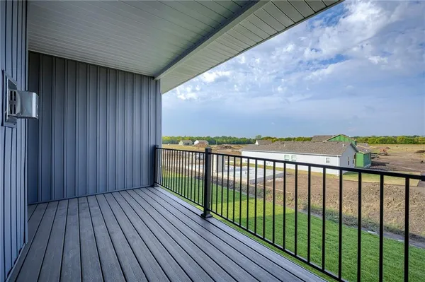 $450,177 | 18370 West 205th Terrace, Spring Hill, KS 66083