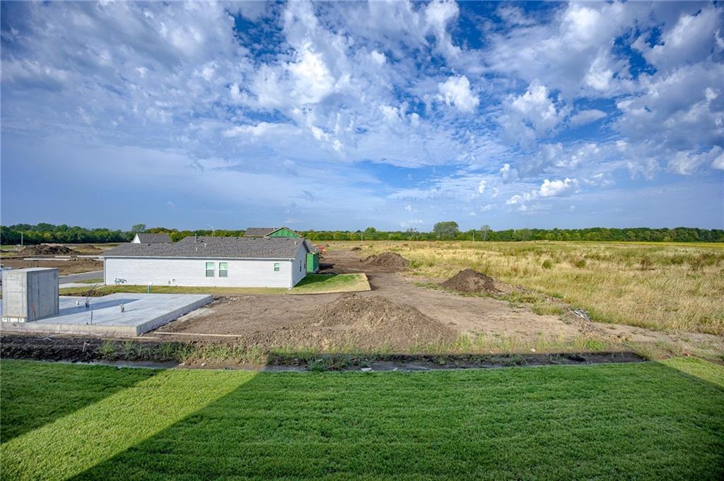 18370 West 205th Terrace Spring Hill, KS 66083 - Photo 34 of 37