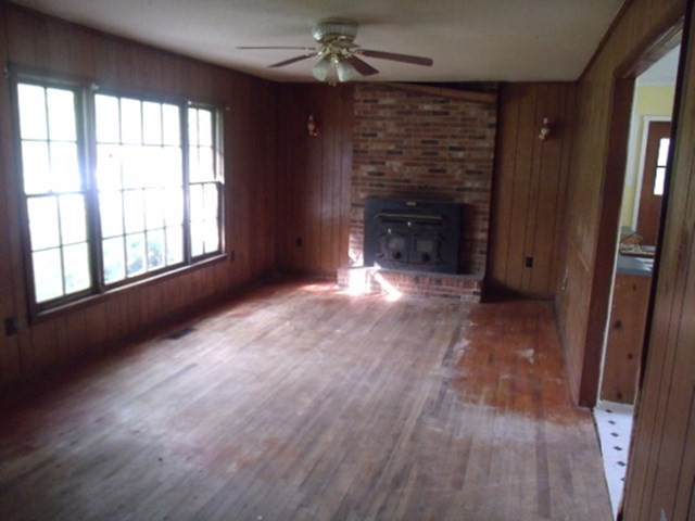1723 Boneville Road Dearing, GA 30808 - Photo 2 of 15 Living Room