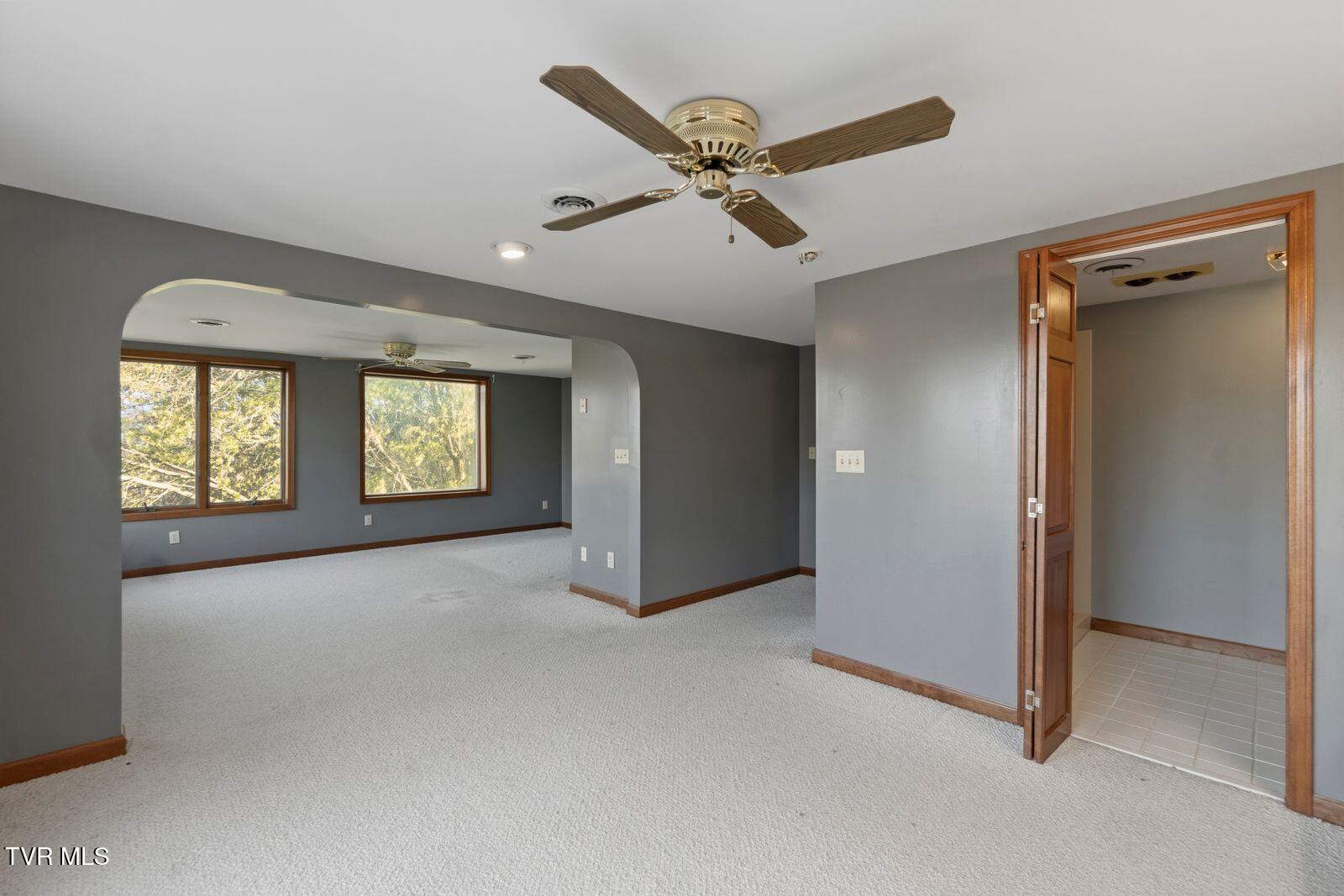 449 Chuckey Overlook Chuckey, TN 37641 - Photo 26 of 88 SGgvjWqg