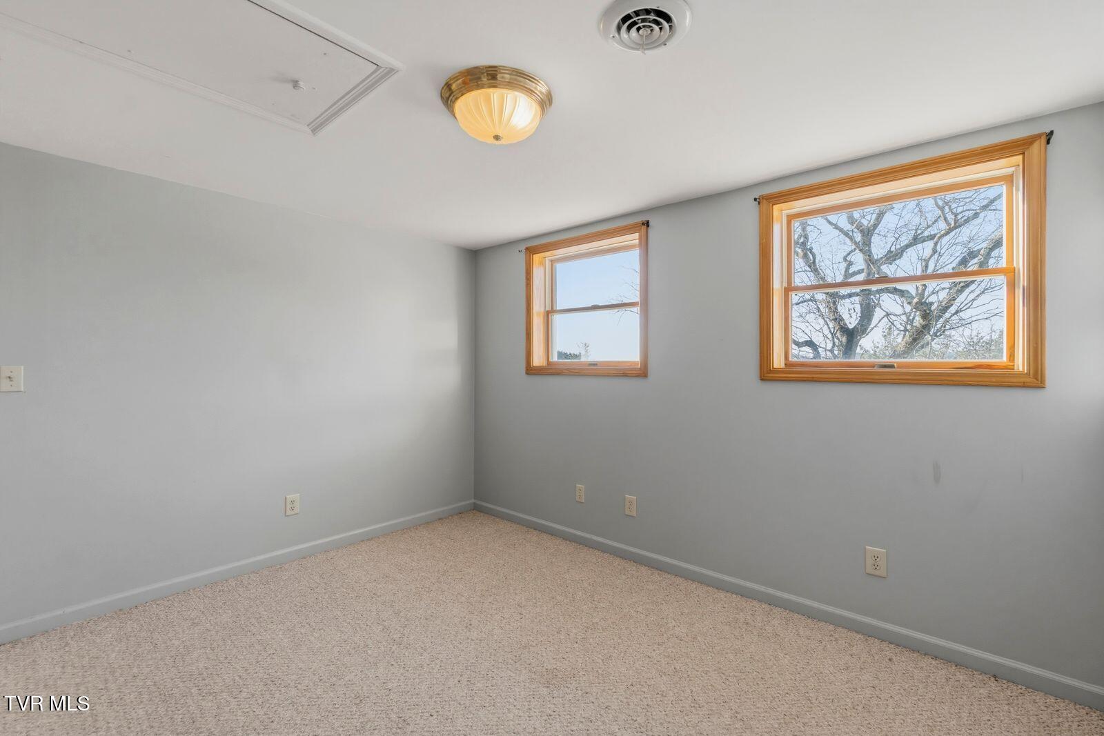 449 Chuckey Overlook Chuckey, TN 37641 - Photo 31 of 88 m3s1RWQw