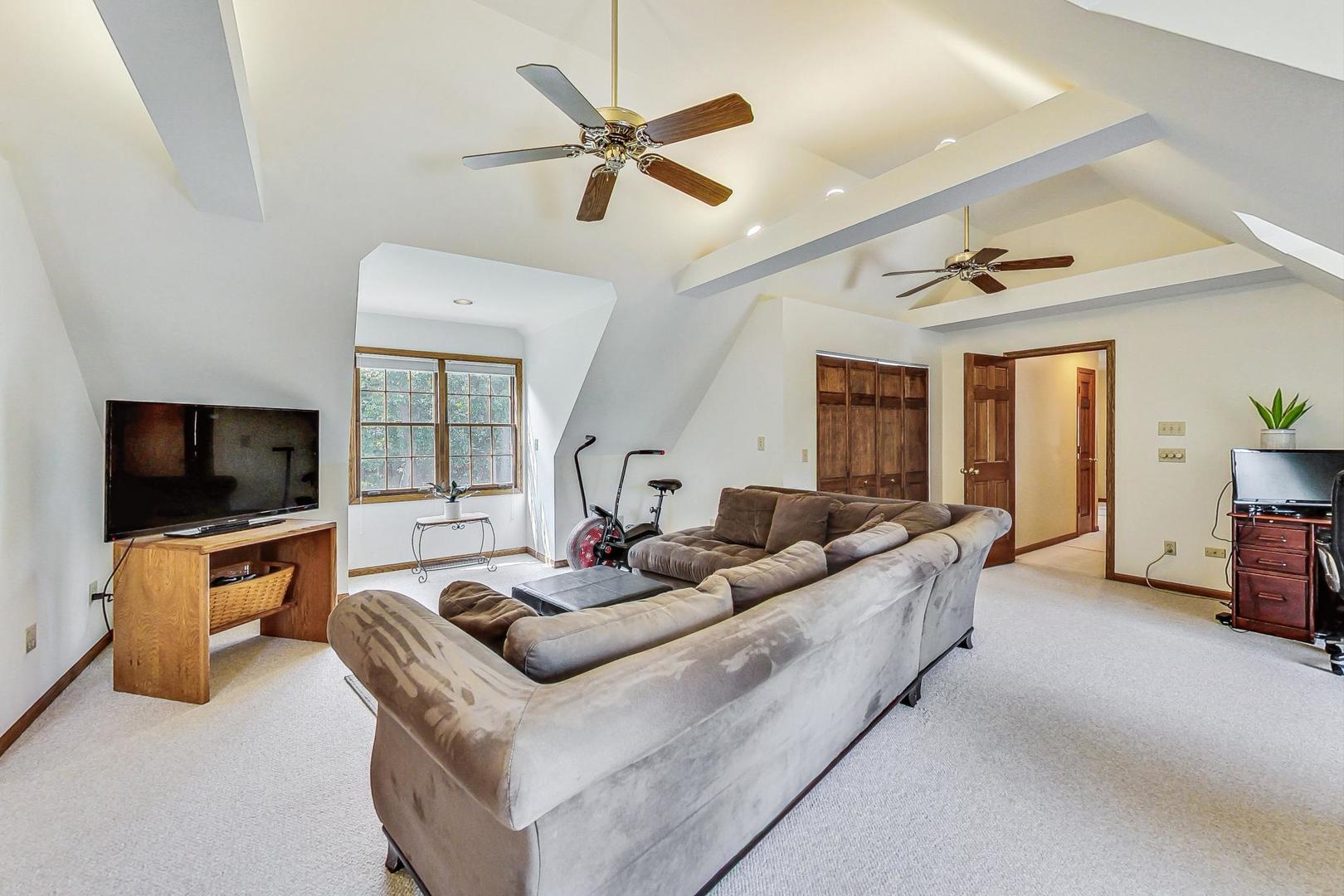 500 Long Hill Road Gurnee, IL 60031 - Photo 14 of 26 Gallery Image 14