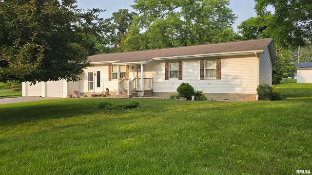 $129,000 | 400 Old Broughton Road, Eldorado, IL 62930