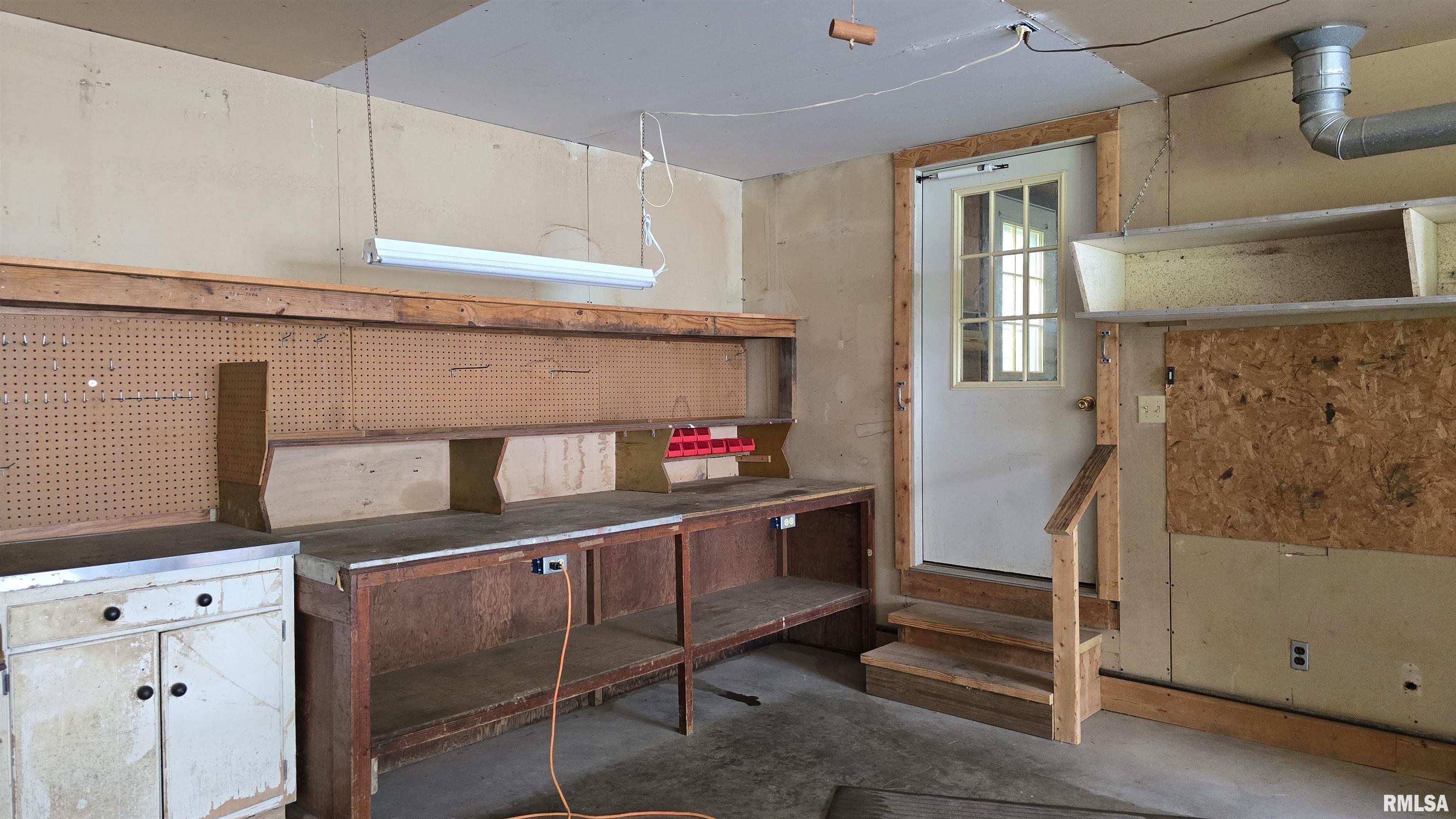 400 Old Broughton Road Eldorado, IL 62930 - Photo 27 of 28