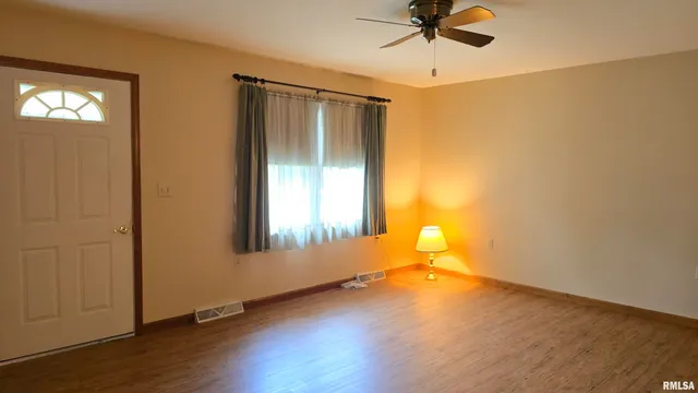 $120,000 | 400 Old Broughton Road, Eldorado, IL 62930