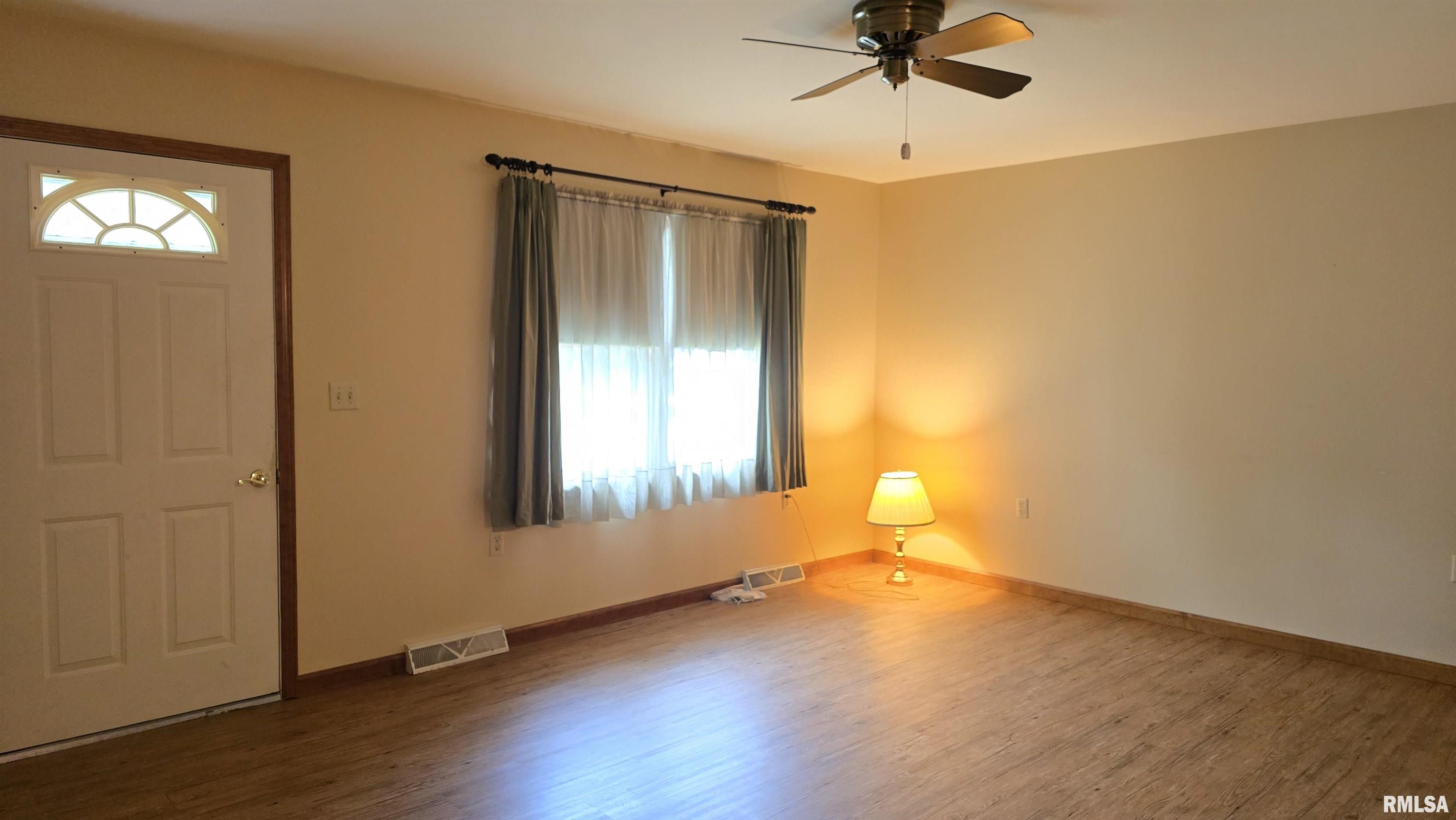 400 Old Broughton Road Eldorado, IL 62930 - Photo 9 of 28