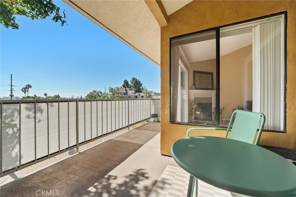 3501 East Ransom Street, Unit 304 Long Beach, CA 90804 - Photo 19 of 22 Balcony