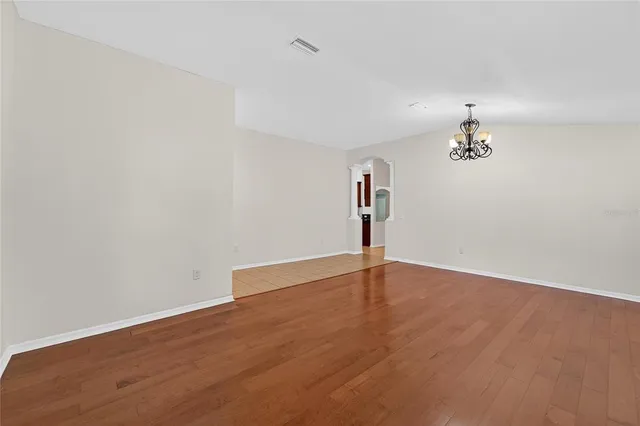 $2,500 | 431 Westchester Hills Lane, Valrico, FL 33594