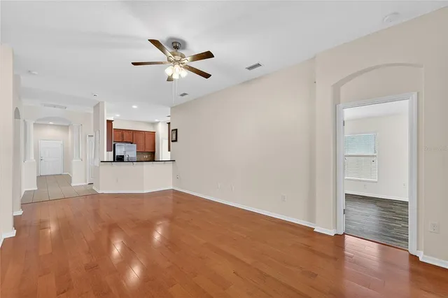 $2,500 | 431 Westchester Hills Lane, Valrico, FL 33594