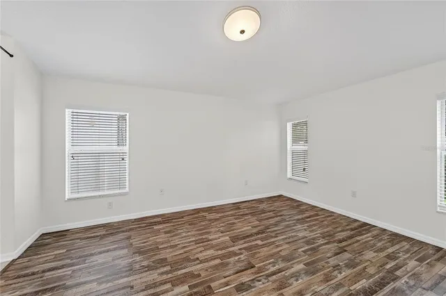 $2,500 | 431 Westchester Hills Lane, Valrico, FL 33594