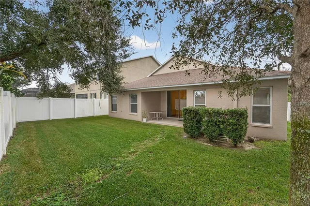 $2,500 | 431 Westchester Hills Lane, Valrico, FL 33594