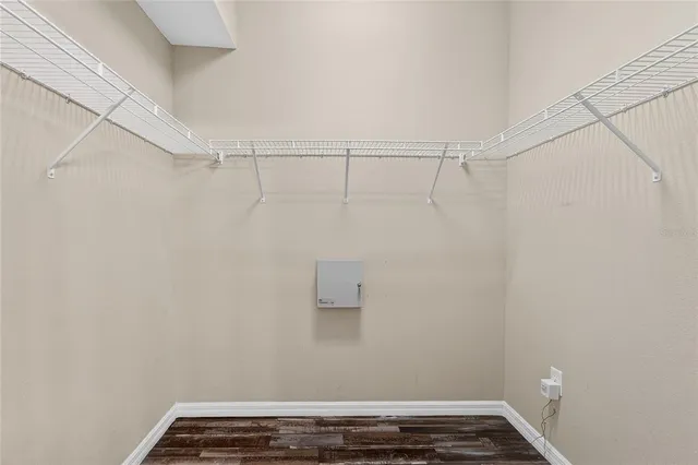 $2,500 | 431 Westchester Hills Lane, Valrico, FL 33594