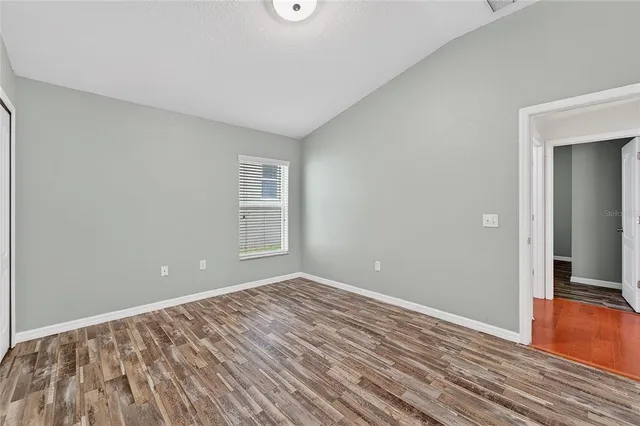 $2,500 | 431 Westchester Hills Lane, Valrico, FL 33594