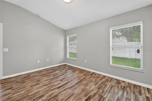 $2,500 | 431 Westchester Hills Lane, Valrico, FL 33594