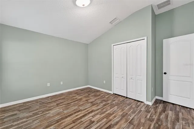 $2,500 | 431 Westchester Hills Lane, Valrico, FL 33594