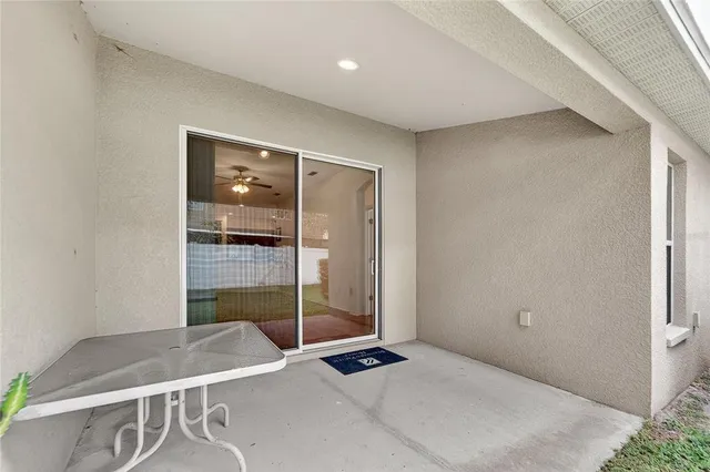 $2,500 | 431 Westchester Hills Lane, Valrico, FL 33594