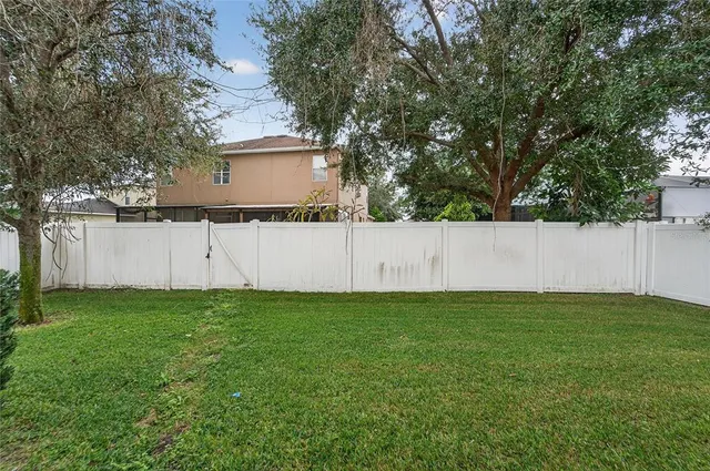 $2,500 | 431 Westchester Hills Lane, Valrico, FL 33594