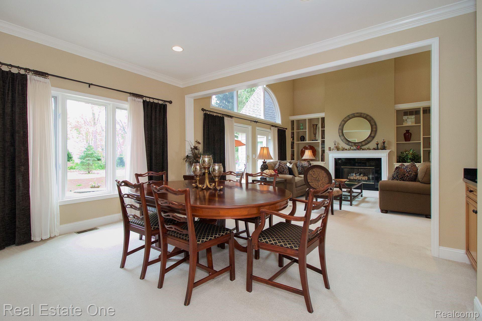 5890 Winans View Court Pinckney, MI 48169 - Photo 10 of 38 19.jpg