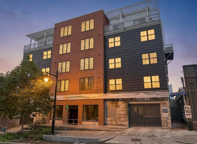 $429,000 | 193 St Paul Street, Unit 204, Burlington, VT 05401