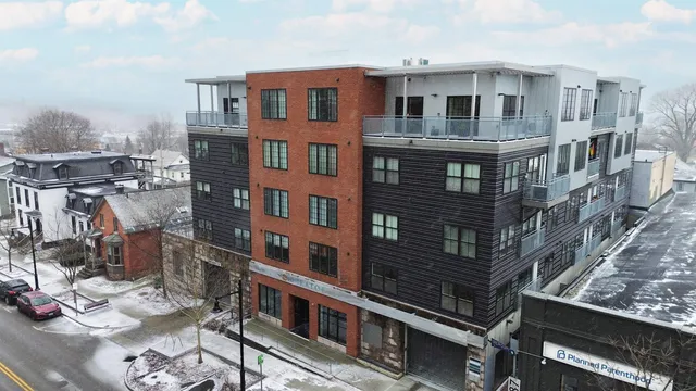 $405,000 | 193 St Paul Street, Unit 204, Burlington, VT 05401